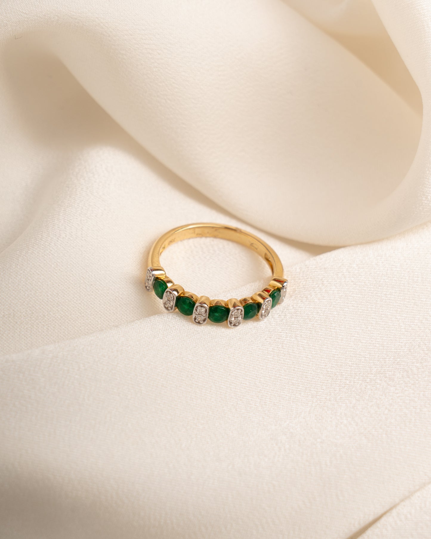 Anillo Riviere Oro 18K con Esmeraldas y Brillantes